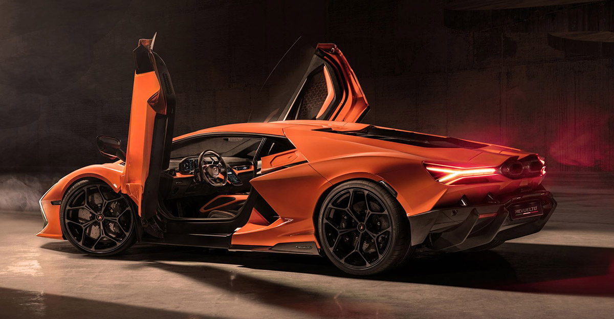 Lamborghini Revuelto