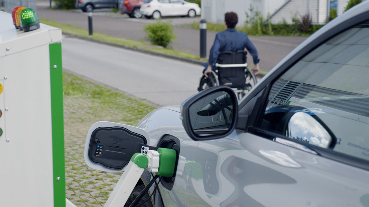 Ford Robot Charge