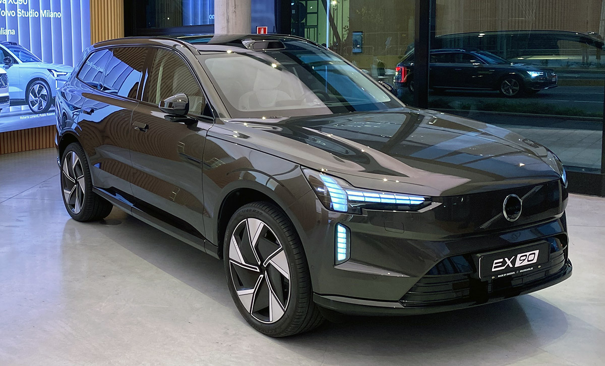 Volvo EX90