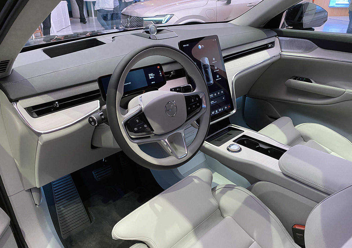 Volvo EX90