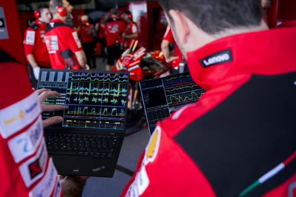 Lenovo Ducati