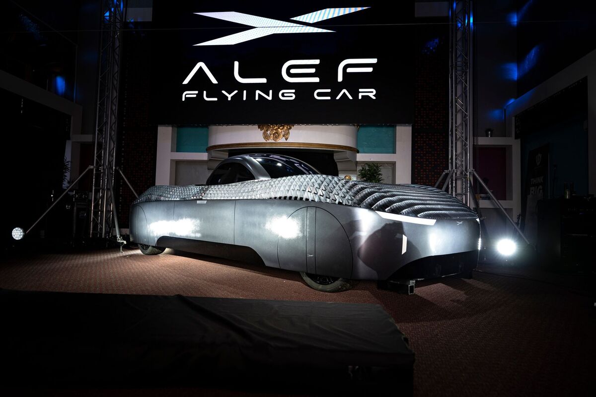 Auto elettrica volante 2025