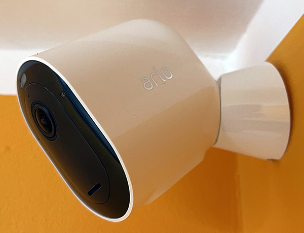 arlo_pro_4_2_s.jpg