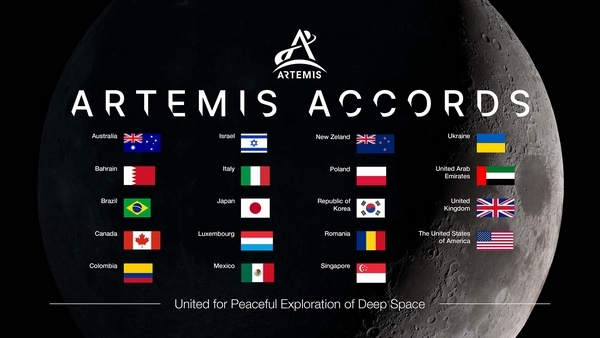 astronauta artemis