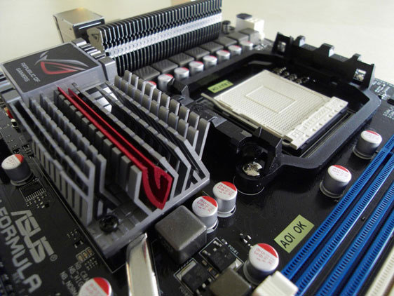 asus_crosshair_3_2.jpg (71071 bytes)