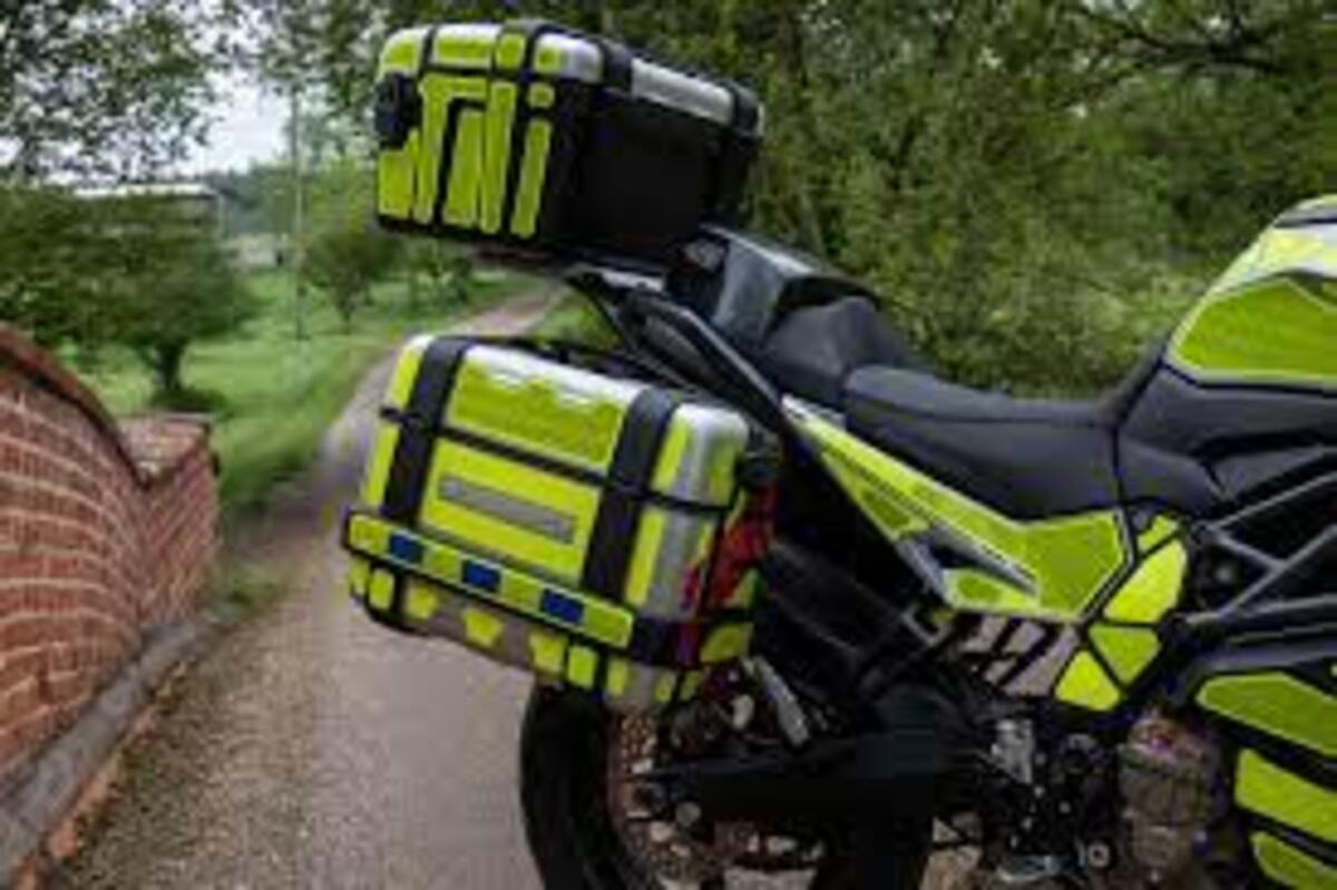 Energica Experia polizia inglese