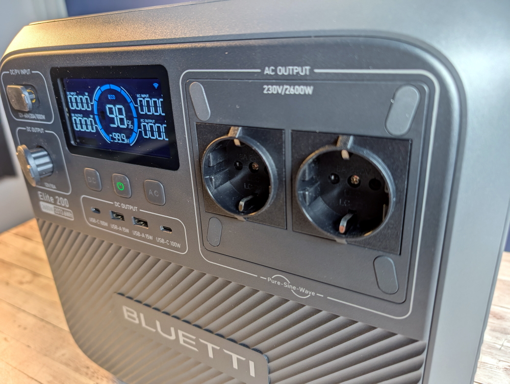 BLUETTI Elite 200 V2