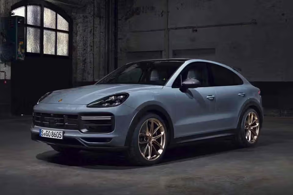 Porsche Cayenne elettrica