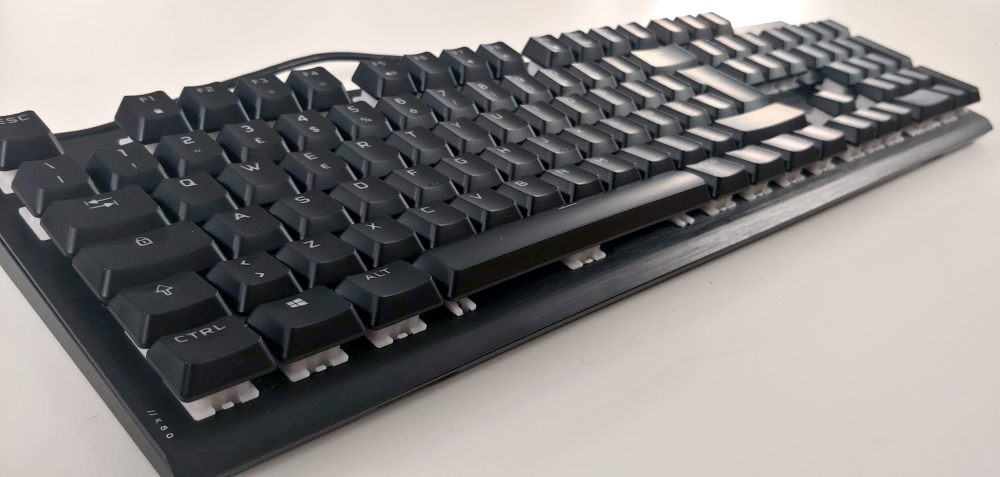 Corsair K60 RGB PRO