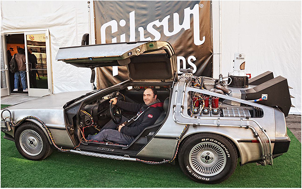 DeLorean DMC-12