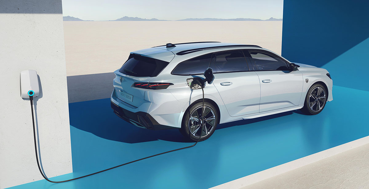 Peugeot e-308
