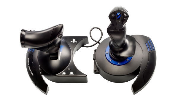 Da Thrustmaster il primo Flight Stick ufficiale per PS4