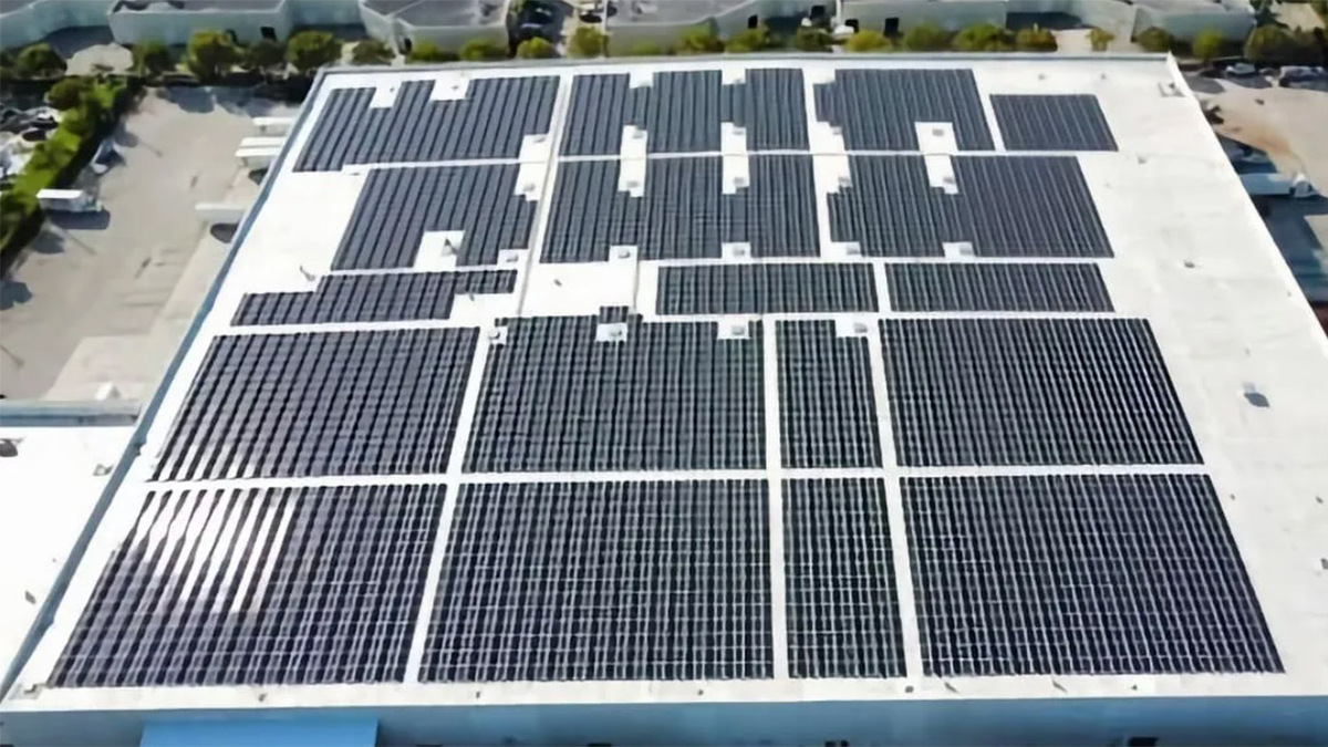 Fotovoltaico da tetto gigante
