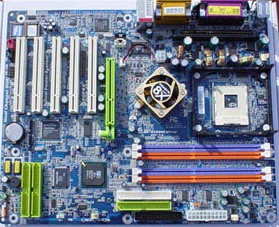 gigabyte_sis655.jpg
