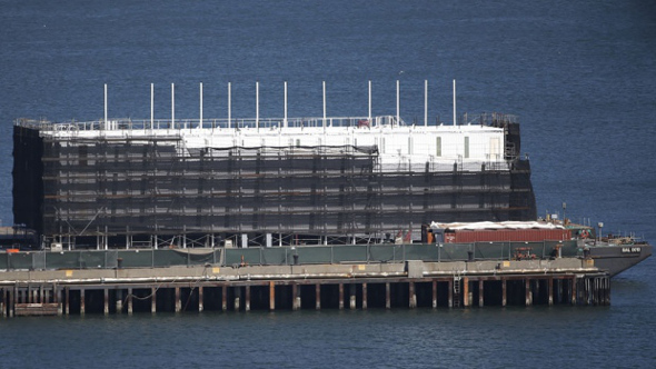 Google, chiatta al largo di San Francisco