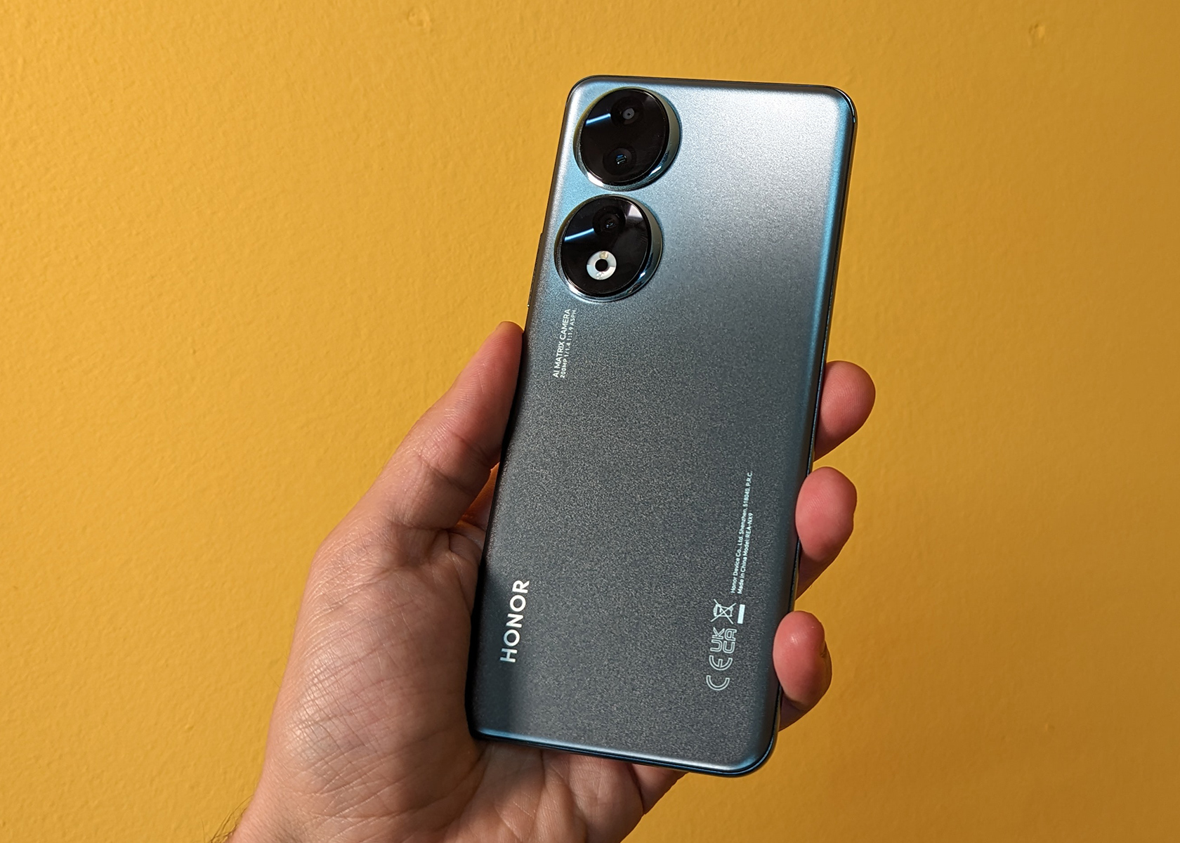 HONOR 90