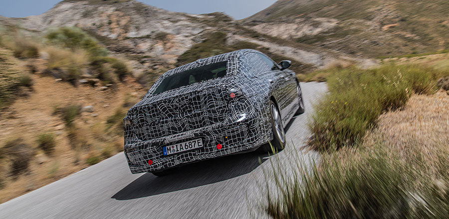 BMW i7