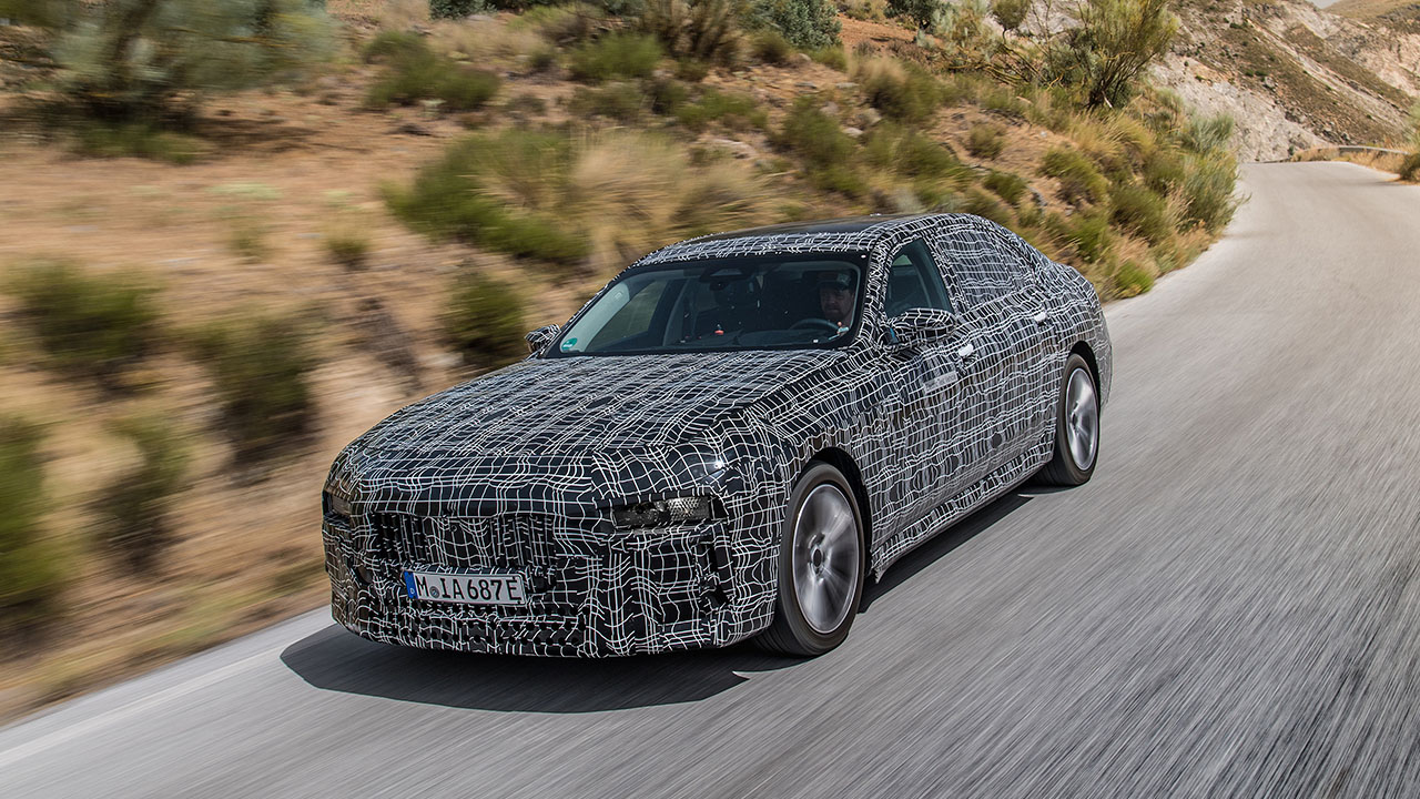 BMW i7