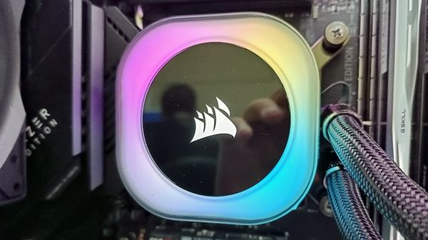 CORSAIR rilascia nuovi cavi e accessori