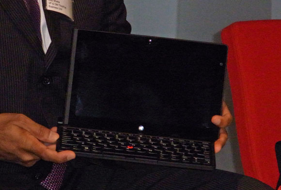 ifa_lenovo_tab_win.jpg (41195 bytes)