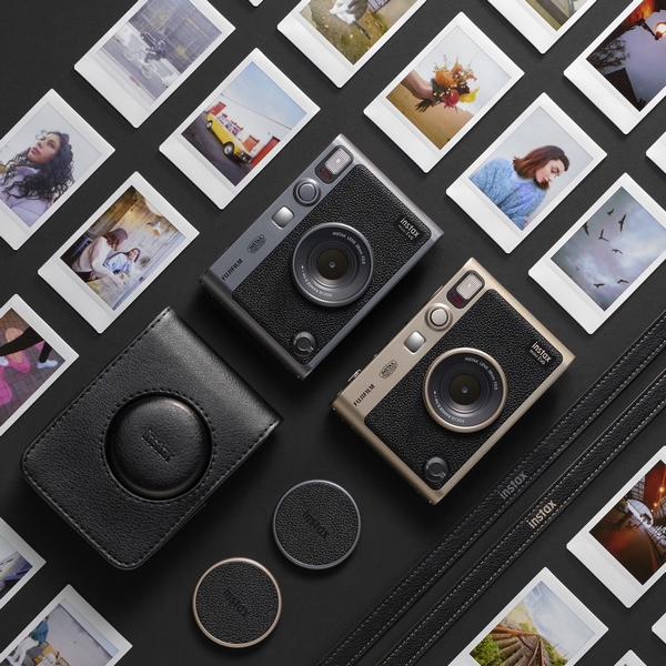 instax mini EVO