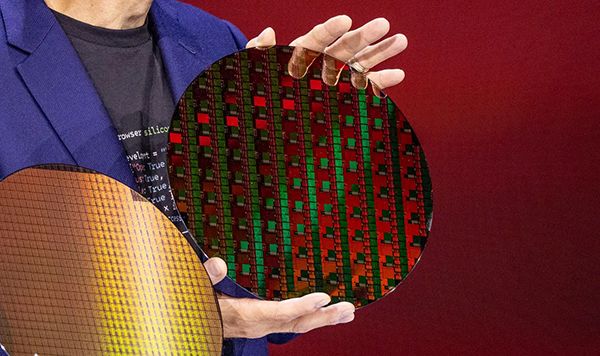 intel-wafer-04-01-2024