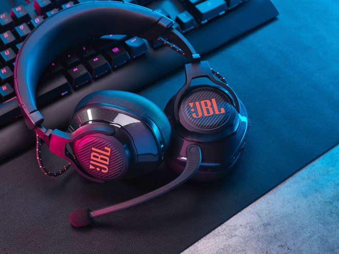 JBL Quantum Stream