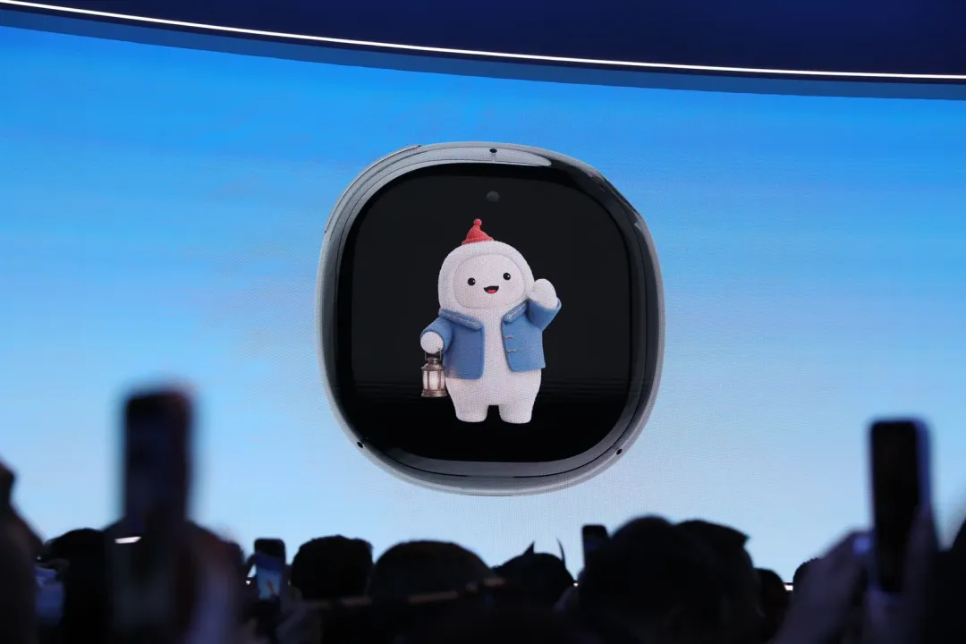 Meta Muse Charm: sembra un Tamagotchi, ma dentro c'è Muse | Hardware ...