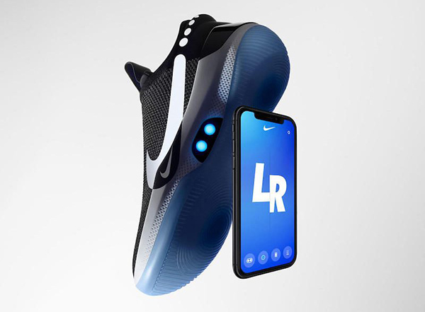 Nike Adapt BB, le scarpe autoallaccianti si controllano con lo smartphone |  Hardware Upgrade