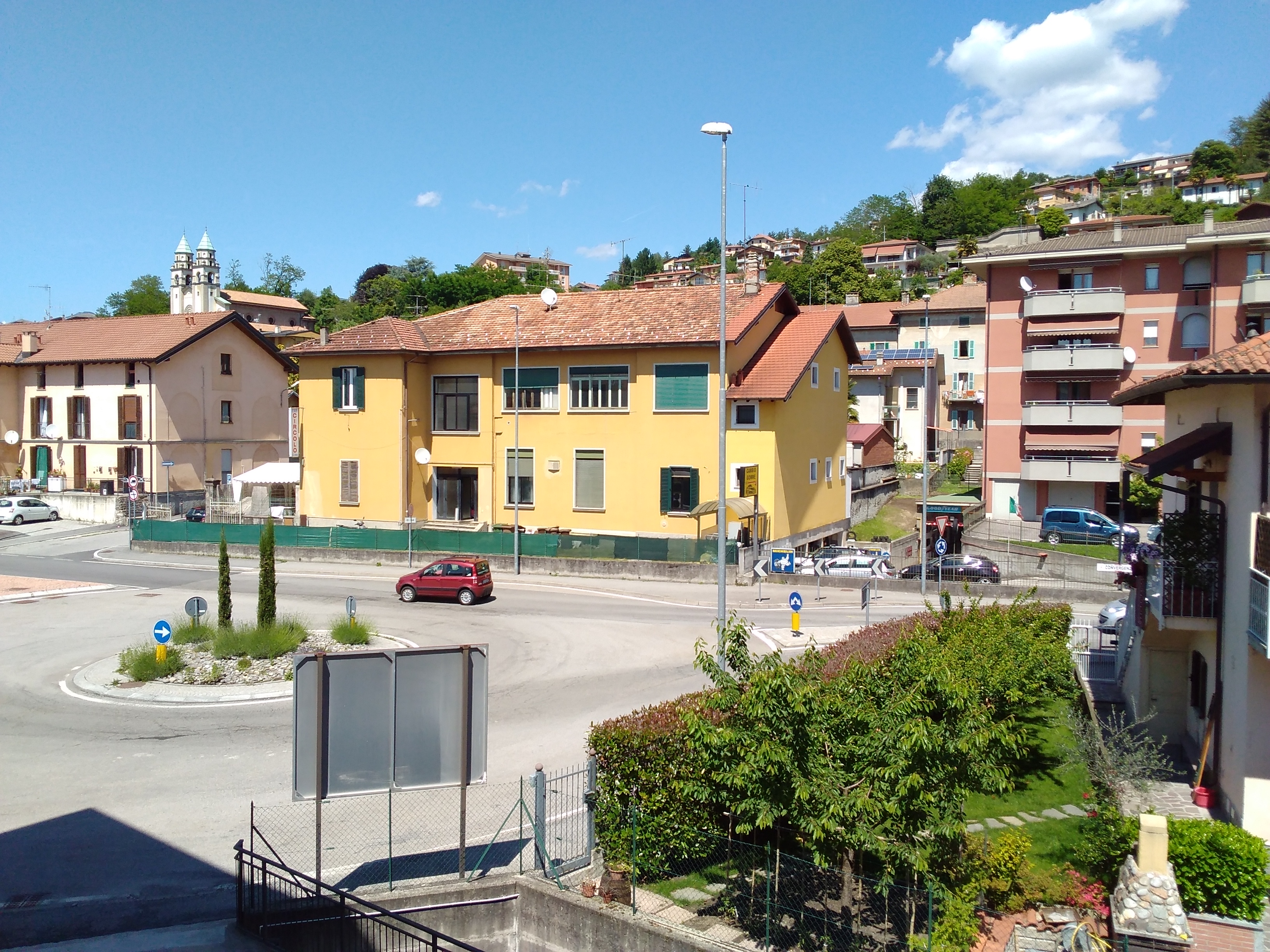 + Immagine ingrandita +