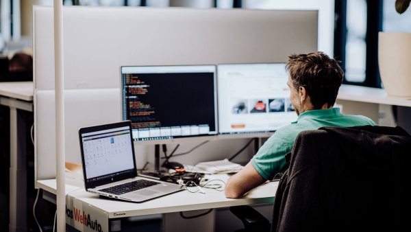 porsche informatik innovazione cloud ufficio