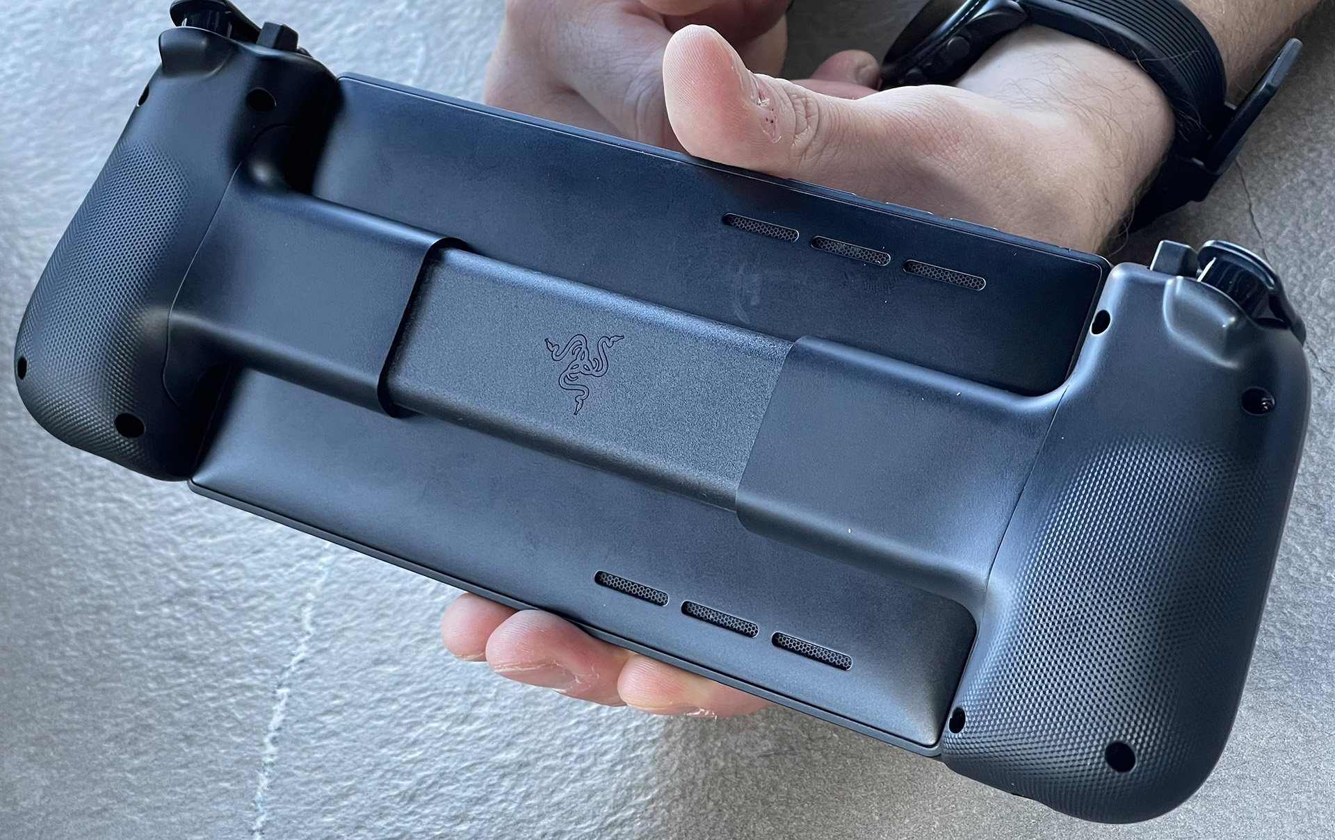 razer_5g_console_2.jpg