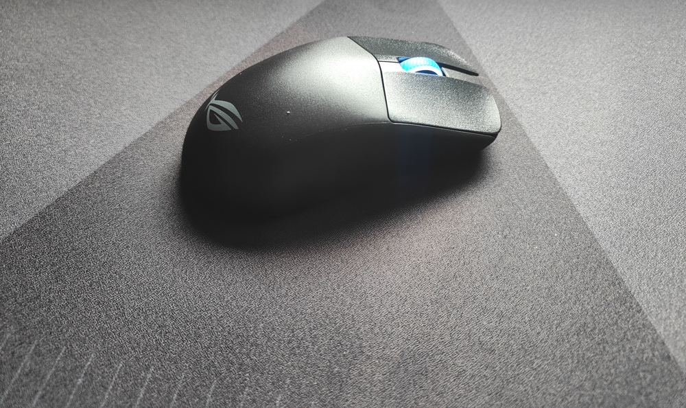 Asus ROG Harpe Ace Aim Lab Edition
