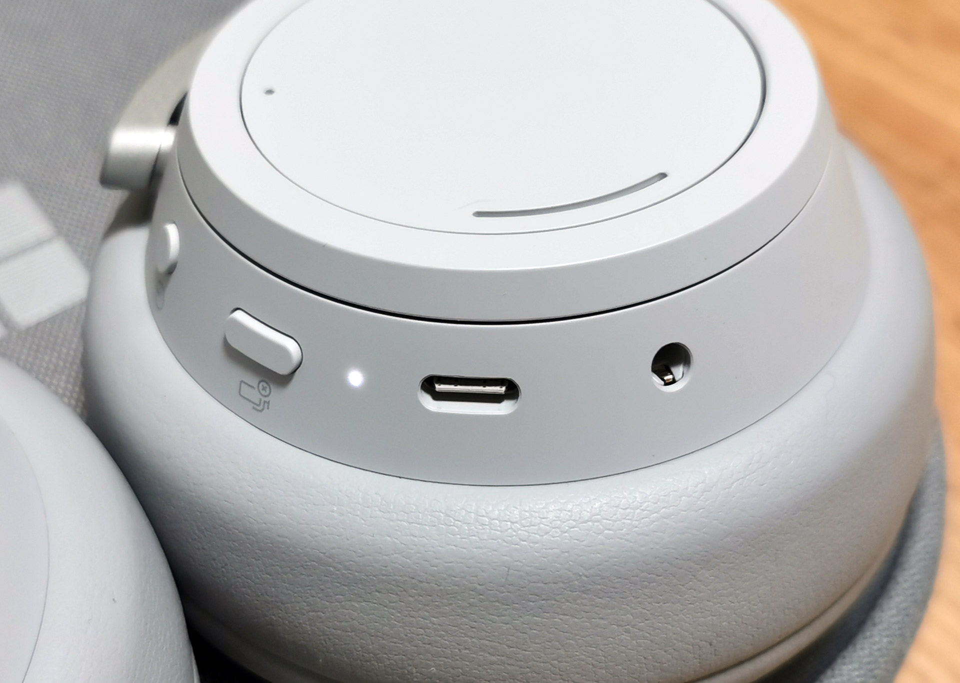 Le surface 2025 headphones