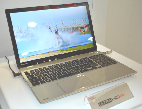 toshiba_4k_notebook_1.jpg (88720 bytes)
