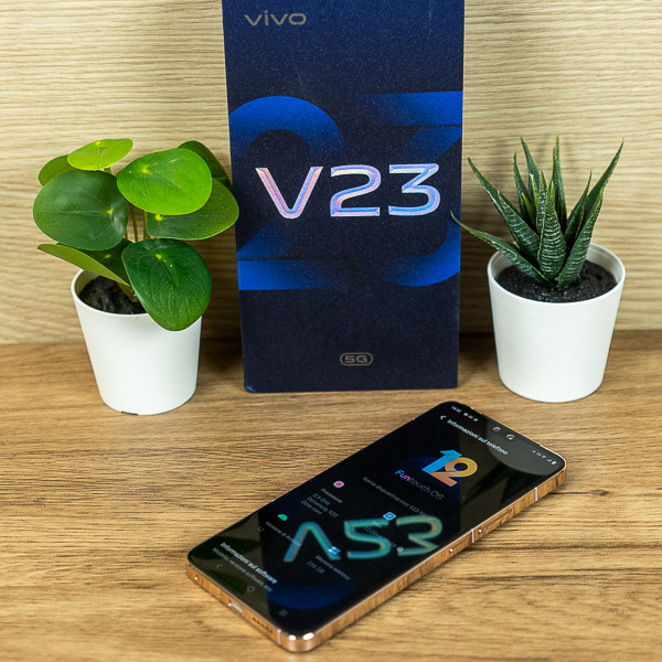 vivo V23 5G smartphone da fiera recensione