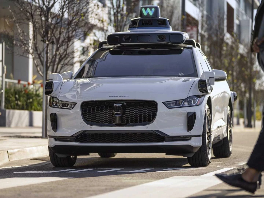 Robot-taxi California