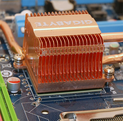 x38_chipset_s.jpg (82627 bytes)