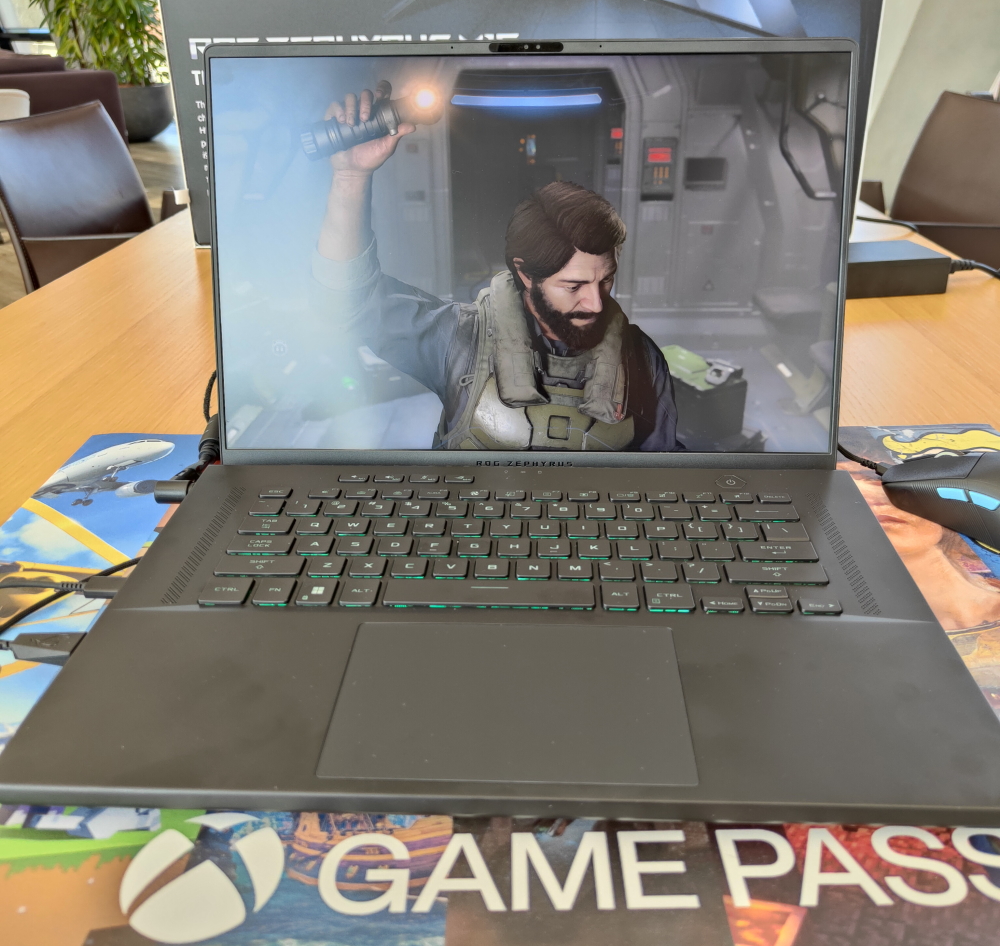 ROG Zephyrus M16 (2023)